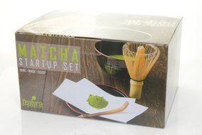 Matcha Tea Ceremony Gift Set with Chasen Whisk, Scoop &amp; Holder (4, Green) N5