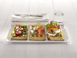 Lekue Silicone Waffle Mold, Model # 0215000R01M017, Red, Set of 2 N4