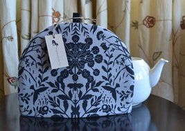 Artisanal Cotton Insulated Tea Cozy - Homage to Bram Stoker - Ravens and Bees Silhouette Gothic Artisanal Tea... N2
