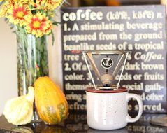 Villar Gourmet Stainless Steel Pour Over Coffee Filter Dripper &amp; Bonus Coffee Scoop w/ Built-In Bag Clip &ndash; FDA... N4