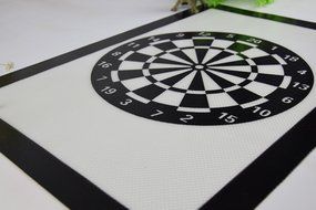 Homankit Silicone Baking Mat - Interesting Dartboard Design - 11 5/8" x 16 1/2" Reusable Non-Stick Liner for Macaron... N4