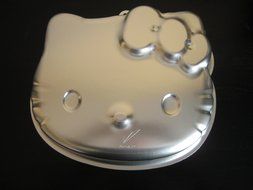 Hello Kitty Cake Pan Molds and Hello Kitty Cookie Cutter Set of 4 N2