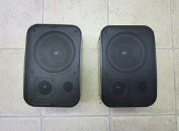 Hitachi HSA-56R 60W Bookshelf Professional Speakers - Black