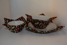 Microwave Bowl Cozies // Set of 3 // 1 Small Bowl Cozy // 1 Medium Bowl Cozy // 1 Dinner Plate Cozy // Jolly Christmas N3
