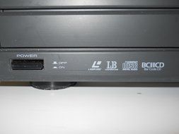 Pioneer LaserDisc CD CDV LD Player CLD-V2400 Commercial Audio Video N4