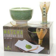 Matcha Tea Ceremony Gift Set with Chasen Whisk, Scoop &amp; Holder (4, Green) N8