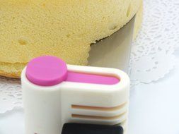 2PCS DIY Cake Slicer , Stratification Auxiliary , Bread Slice , Toast Cut, 5 Layers Leveler Slicer , Kitchen Fixator... N11