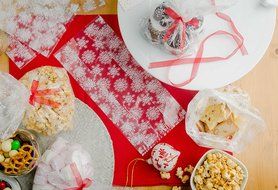 StarPack Premium Cellophane Treat Bags, Party Favor Bags, Christmas Cookie Bags - Set of 20 - Bonus 101 Cooking... N3