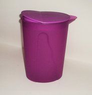 Tupperware Impressions 1 Quart Small Slim Line Refrigerator Pitcher Purplicious Purple
