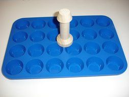 Ddaisy Tart Tamper &amp; 24cup Silicone Mini Muffin Tart Pan Combo Blue N2
