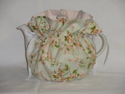 Pretty Pink Floral on Green 6 Cup Reversible Tea Pot Cozy