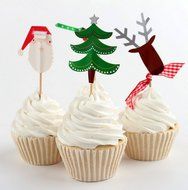 Yunko 24pcs Christmas Cake Cupcake Decorative Cupcake Topper for Christmas Party Themed Party (Wrappers and Toppers) N7