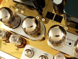 Yaqin Mc-100b Kt88 Vacuum Tube Hi-end Integrated Power Amplifier 110v-240v Gold N3