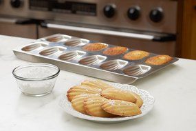 Fox Run Madeleine Pan