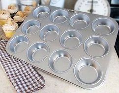 Fox Run Stainless Steel Muffin Pan 12, Bakeware, New N2