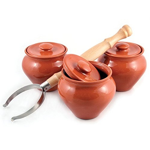 Stoneware. Set of 3 Ramekins & 1 Oven Fork