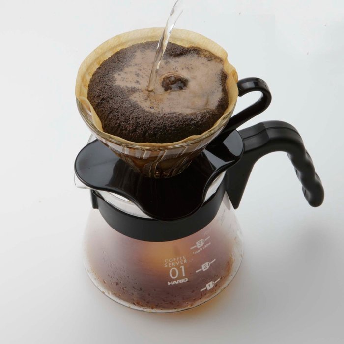 Hario V60 Glass Dripper, Measuring Spoon & 100 Filters All Sold Together N3