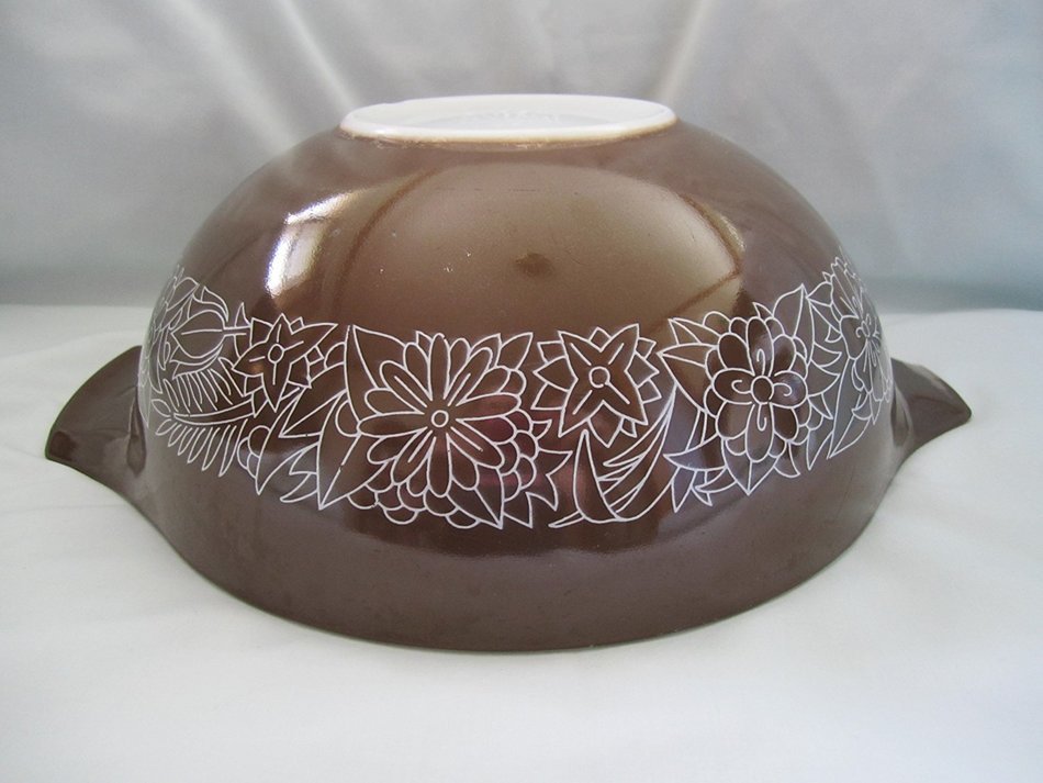 1970s Vintage Pyrex " Woodland " Brown Cinderella Nesting Batter Mixing Bowl 444 - 4l