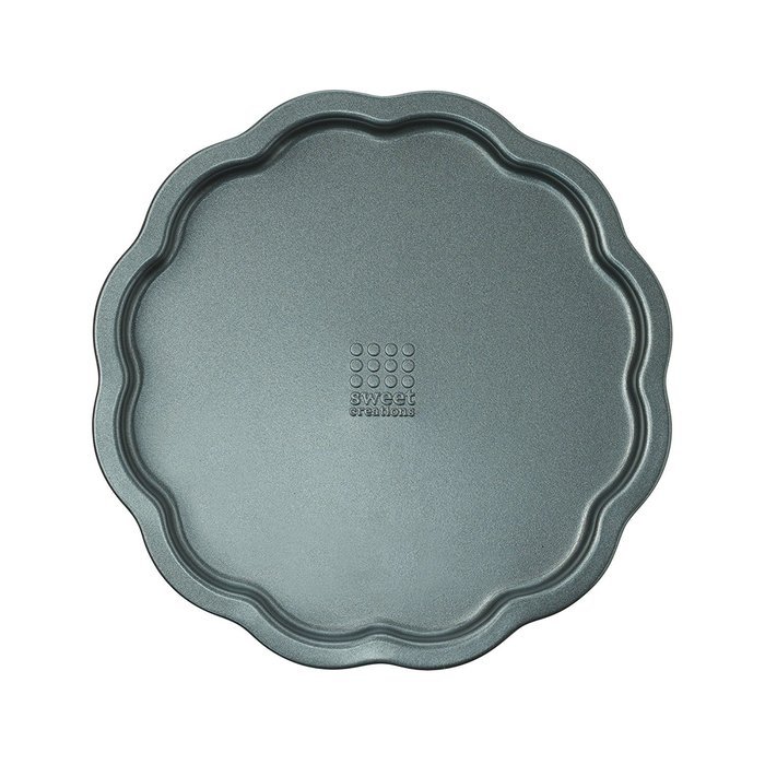 Sweet Creations Scallop Layer Cake Pan Set with Leveling Knife N4