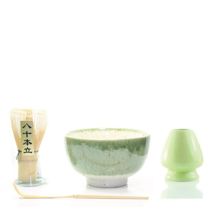 Matcha Tea Ceremony Gift Set with Chasen Whisk, Scoop & Holder (4, Green) N2