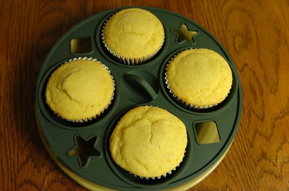 Microhearth 1-1/2-Quart Covered Nonstick 4-Piece Everyday Pan Set with Steam Pan and Muffin Pan N5