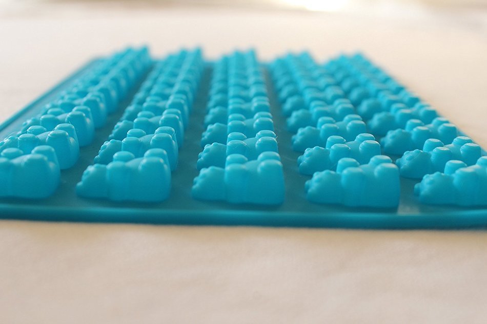 50 Cavity Silicone Bear & Chocolate Mold - Gummy Bear Maker, Healthy Sugar Free Gummy's & Candies at Home. By... N6