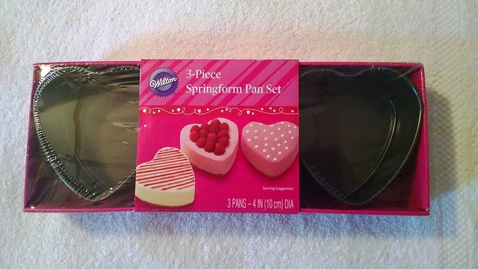 Wilton 3-Piece Springform Heart Shaped Pans