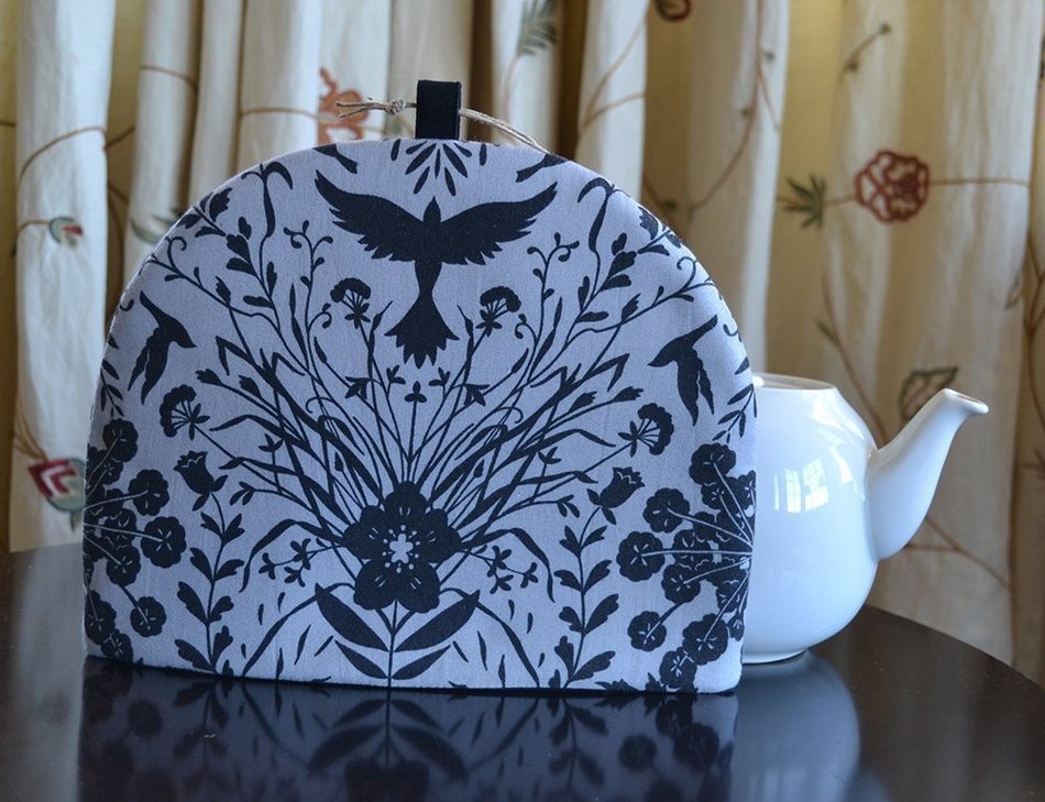 Artisanal Cotton Insulated Tea Cozy - Homage to Bram Stoker - Ravens and Bees Silhouette Gothic Artisanal Tea...