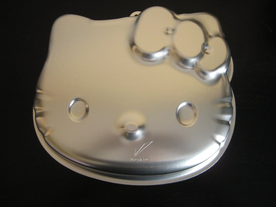 Hello Kitty Cake Pan Molds and Hello Kitty Cookie Cutter Set of 4 N2