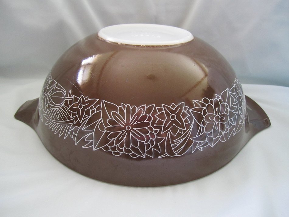 1970s Vintage Pyrex " Woodland " Brown Cinderella Nesting Batter Mixing Bowl 444 - 4l N6