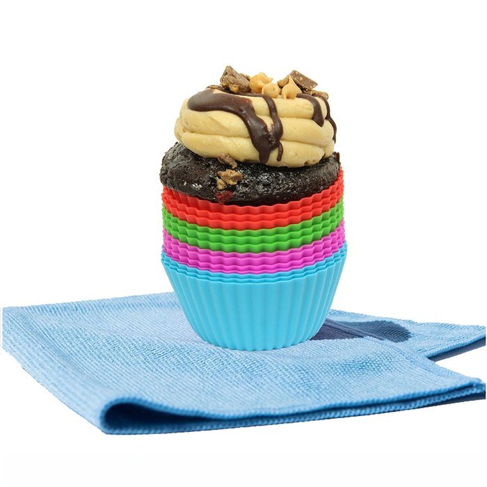 EliteKitchenGear Silicone Cupcake Bakeware Set Liners (13 Pack) With FREE Bonus Professional Grade Microfiber... N5