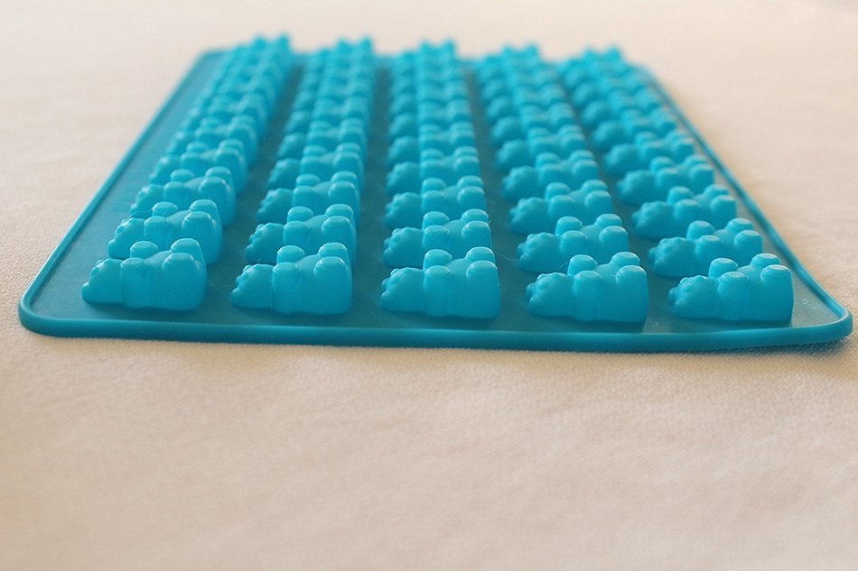50 Cavity Silicone Bear & Chocolate Mold - Gummy Bear Maker, Healthy Sugar Free Gummy's & Candies at Home. By... N9