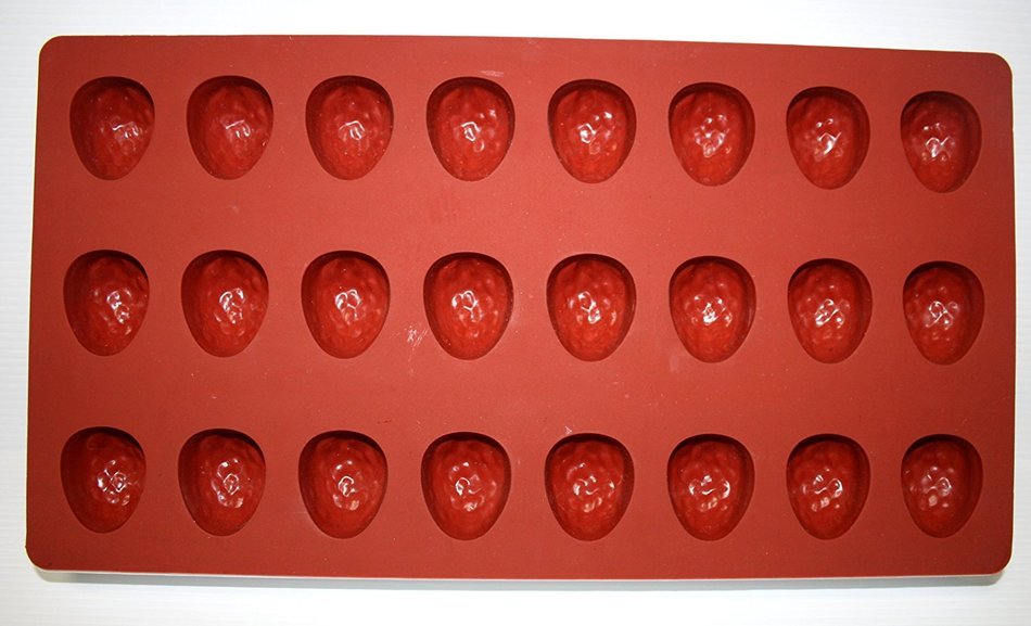 Silicone Small Strawberry Mold 24 Cavities