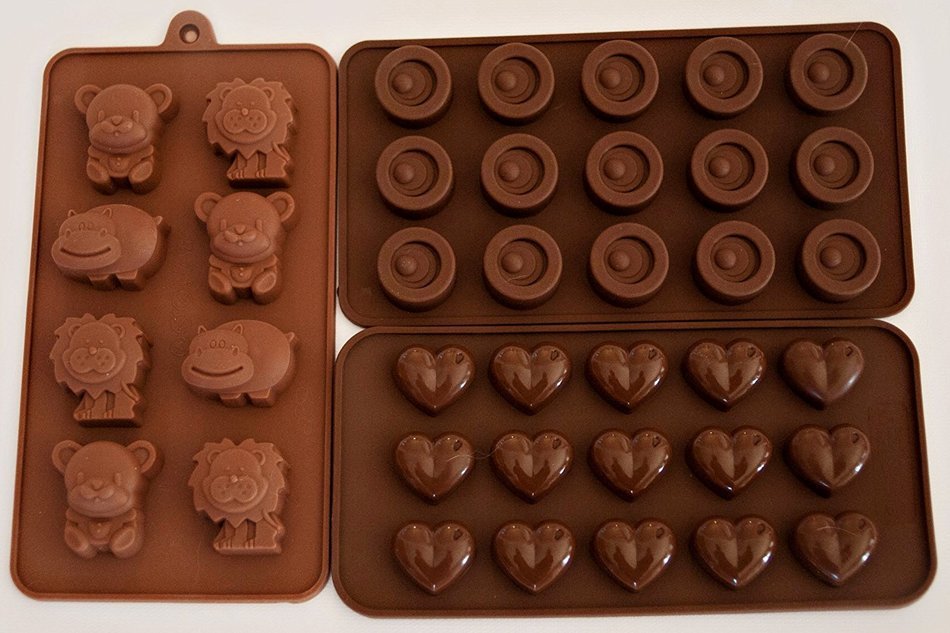 Silicone 3 Piece Candy Mold set, Hearts, Round Mold, and Lions/bear/hippo Candy Molds N3