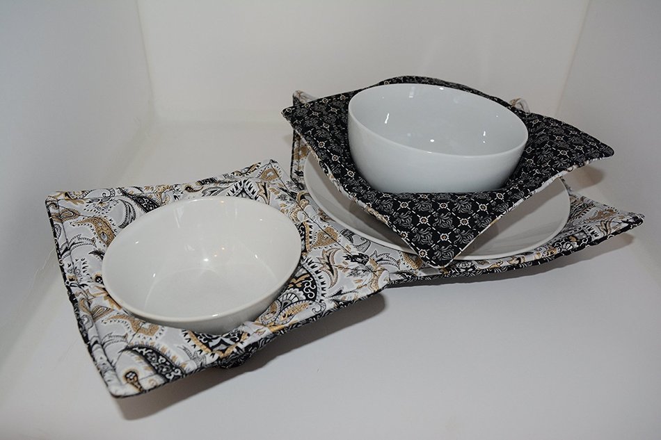 Microwave Bowl Cozies // Reversible // Set of 3 // 1 Small Bowl Cozy // 1 Medium Bowl Cozy // 1 Dinner Plate Cozy... N31