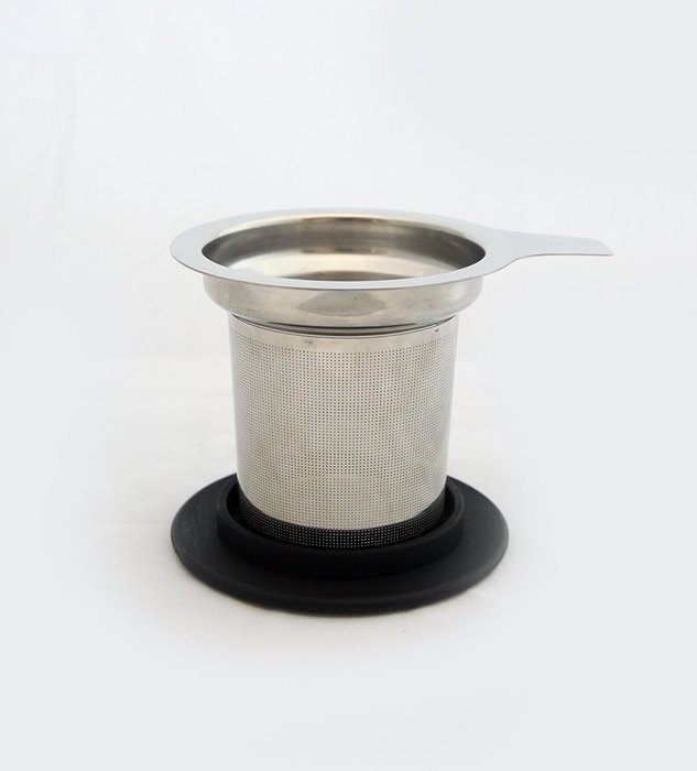 the Grindstone, Universal Tea Infuser, Easy Brewing of Loose Leaf Teas, Stainless Steel with Black Lid (New Item) N2