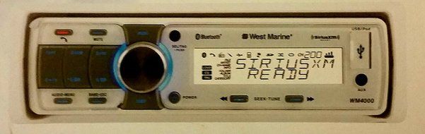 WEST MARINE WM4000 Bluetooth Marine Stereo Receiver