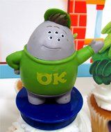 MONSTERS UNIVERSITY 14 Piece Birthday CUPCAKE Topper Set Featuring 8 Monsters University Figures and Decorative... N7