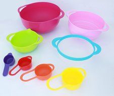8 in 1 Premium Mixing Bowl Set By KP Solutions | 4 Anchor Hocking Measuring Cups, 1 Colander, 1 Mesh Sieve &amp; 2... N6