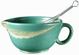 PRADO STONEWARE COLLECTION - Perfect Grip 30 Ounce Mixing Bowl With Metal Whisk - Matte Green