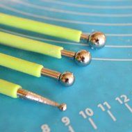 4 Piece Metal Ball Cake Decorating Molding Modelling Tool Set by Kurtzy TM N4
