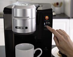Mr. Coffee Single Serve Coffee Brewer BVMC-KG6-001, 40-Ounce, Black N7