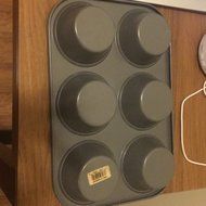 8-cup non stuck muffin pan