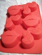 Silicon Muffin Mold - Mustache &amp; Kissy Lips