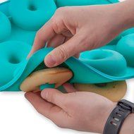 Large Donut Pan &ndash; Non-stick Silicone Donut Mold Made Of Heavy Duty, Heat Resistant Material To Bake 9 Full Size... N7