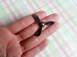 Silicone Mold Airplane Propeller Mould (35mm) Cake Decoration Jewelry Metal Clay N2