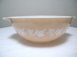 Vintage 1950's Pyrex Sandalwood Beige and White 4 Quart Cinderella Mixing Bowl #444 N4