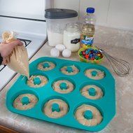 Large Donut Pan &ndash; Non-stick Silicone Donut Mold Made Of Heavy Duty, Heat Resistant Material To Bake 9 Full Size... N12