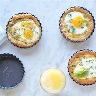 Wilton Advance Select Premium Nonstick 4-Inch Tart/Quiche Pans in Gunmetal (Set of 6) N3