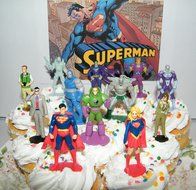 Superman Deluxe Cake Toppers Cupcake Decorations Set of 13 Figures with Supergirl, Clark Kent, Jimmy Olsen, Doomsday... N2